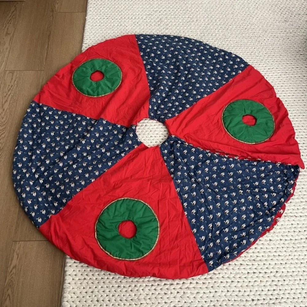 VTG Handmade Quilted Christmas Tree Skirt Patchwork REVERSIBLE‎